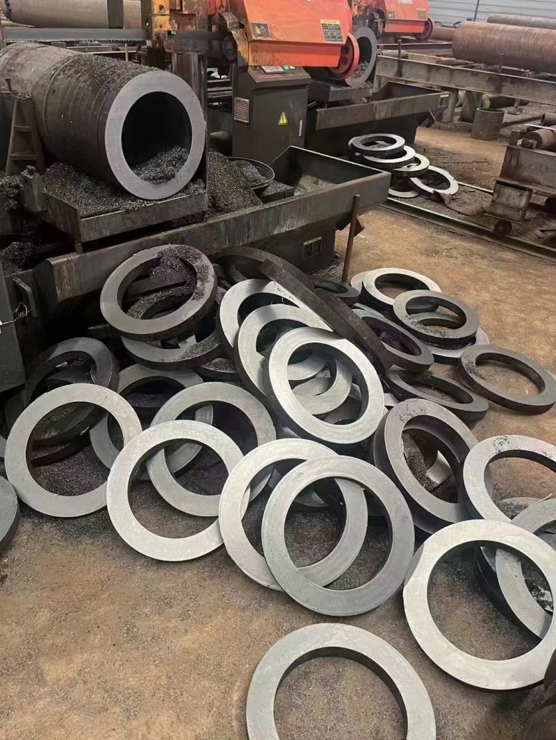 达尔罕茂明安联合达尔罕茂明安联合达尔罕茂明安联合20G无缝钢管切割